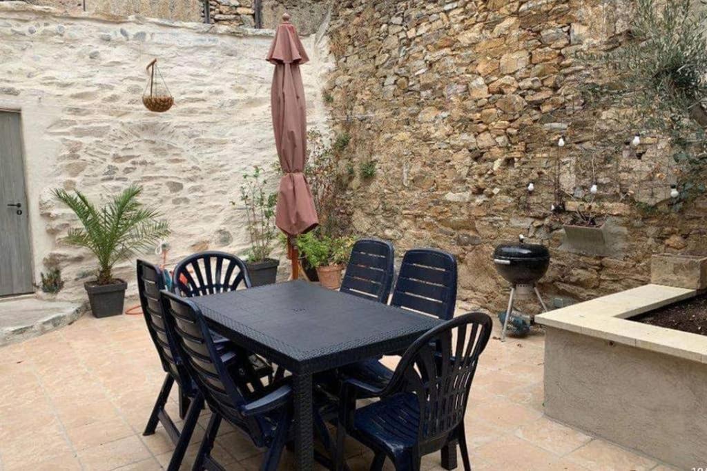 Havre De Paix Au Pied De La Montagne Villa Les Ilhes Bagian luar foto