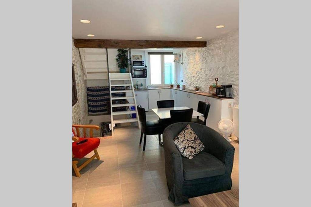 Havre De Paix Au Pied De La Montagne Villa Les Ilhes Bagian luar foto